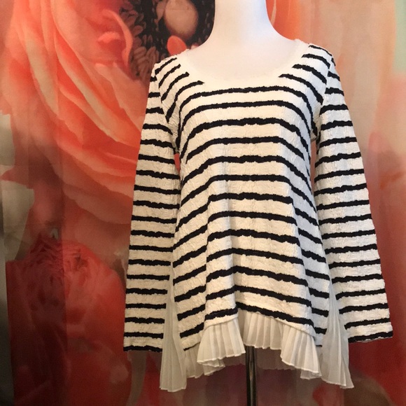 Anthropologie Tops - Anthropologie ❤️ Long sleeve top